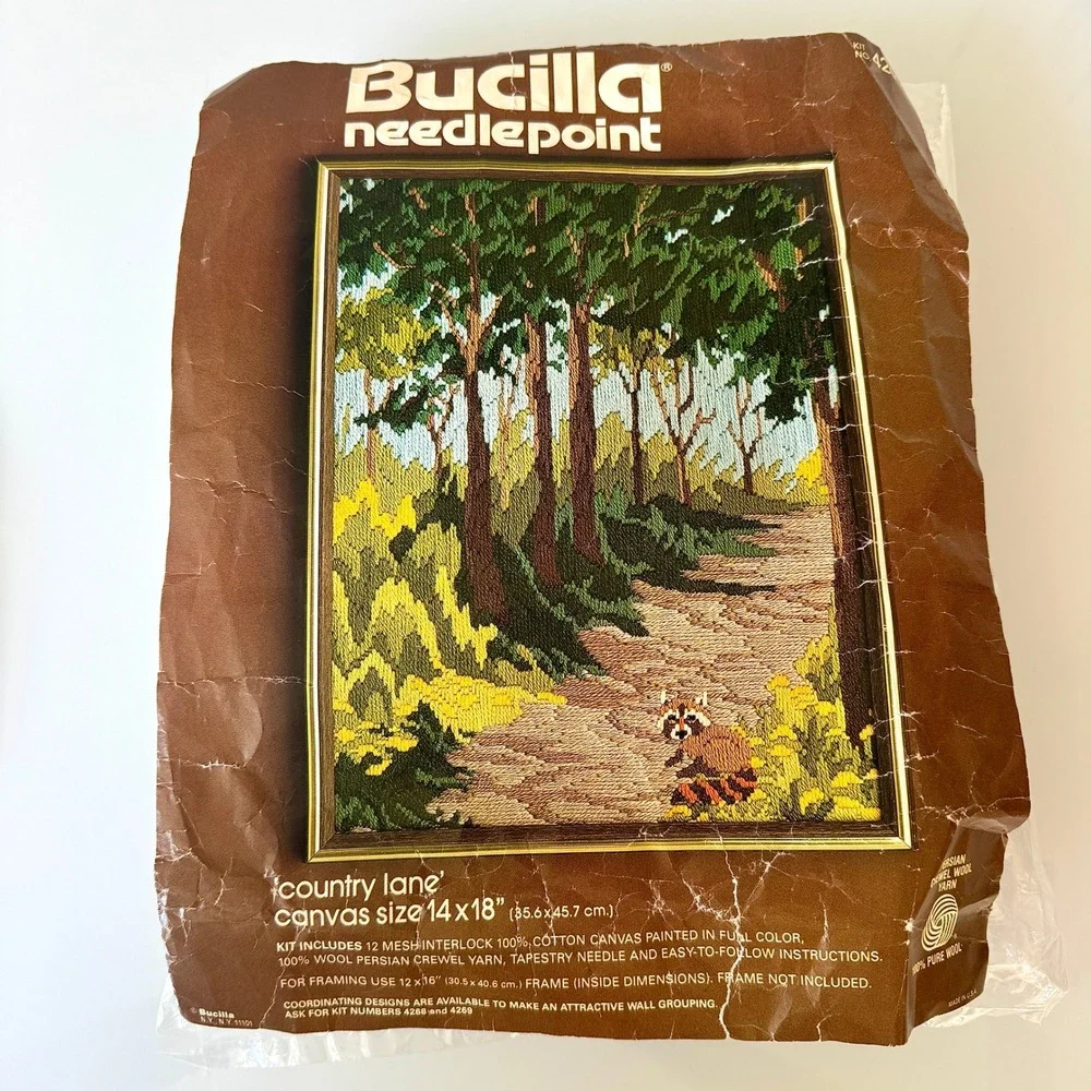 VTG Bucilla Needlepoint Kit Country Lane Raccoon 14x18 Persian Wool Yarn 4261